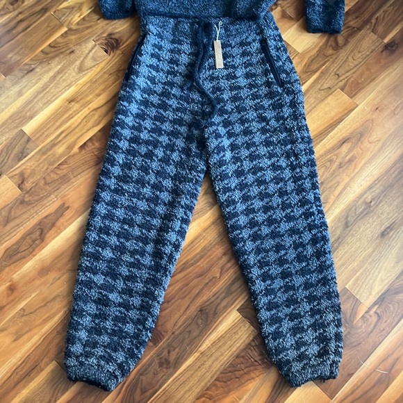 Skims Cozy Unisex S / M Pullover Top & Jogger Set Onyx Houndstooth NEW NWT - Picture 6 of 16